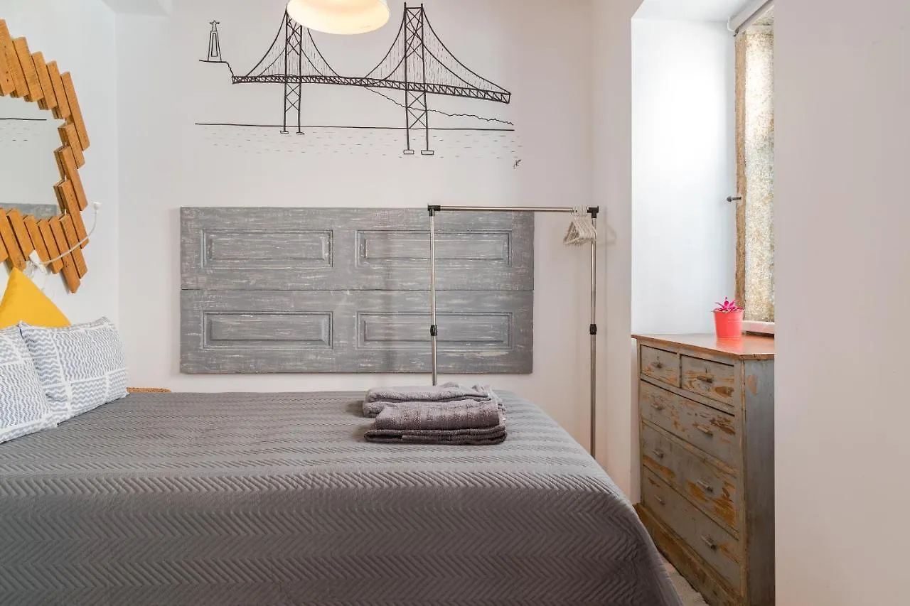 Apartment Cantaria - Checkinhome Lisbon Portugal